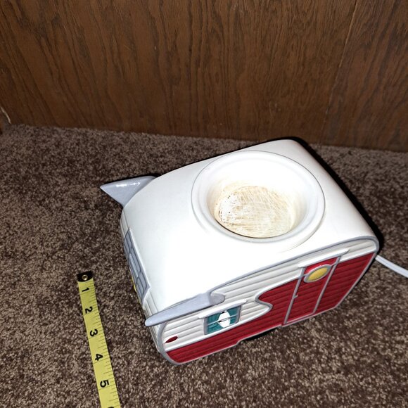Scentsy Retro Road Less Traveled Camper Trailer Wax Warmer. Discontinued/Retired - Picture 11 of 14